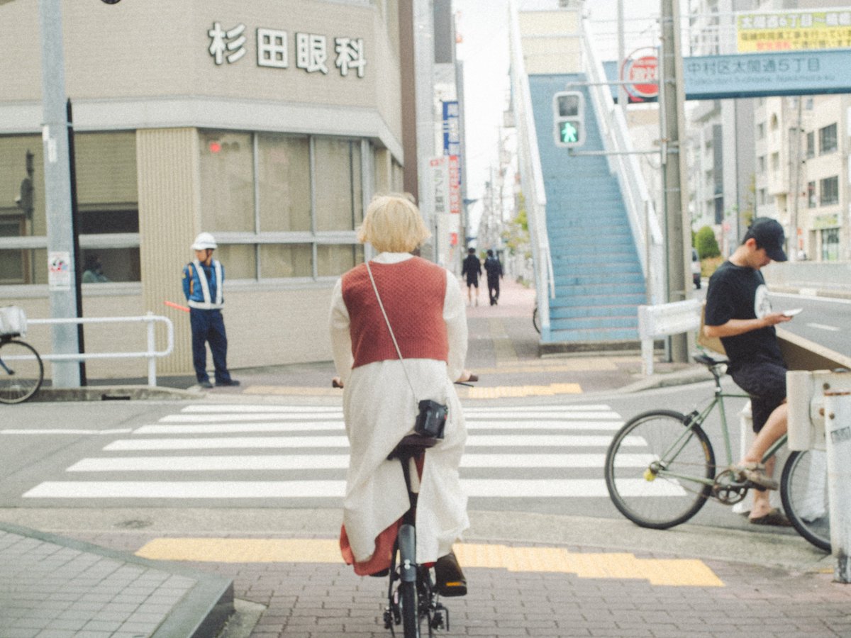supho_to's tweet image. 自転車に乗りマックに行った