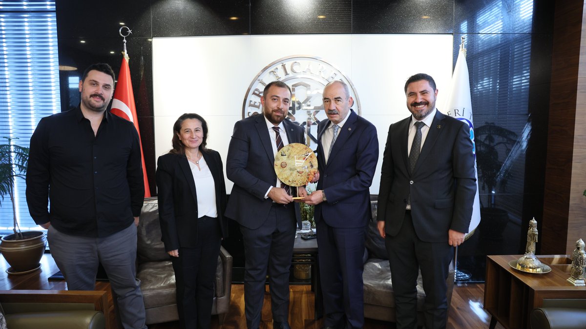 📌 | Bugün Odamızda Konuk ettiğimiz;
☑ Kayseri Sağlık Üniversitesi Tıp Fakültesi Dekanı Prof. Dr. İlhami Çelik’e,

☑ Türkiye Bilişim Derneği Kayseri Şube Başkanı Sn. Osman Yıldırım ile Yönetim Kurulu Üyeleri Sn. Ünsal Erkilet ve Sn. Mehmet Şahin’e,

☑ Kayseri Elektrik ve