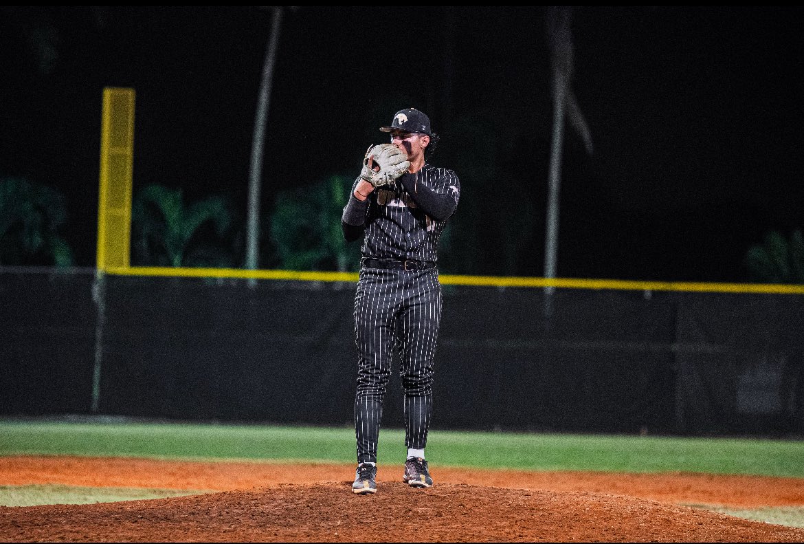 Delray Lightning tweet media