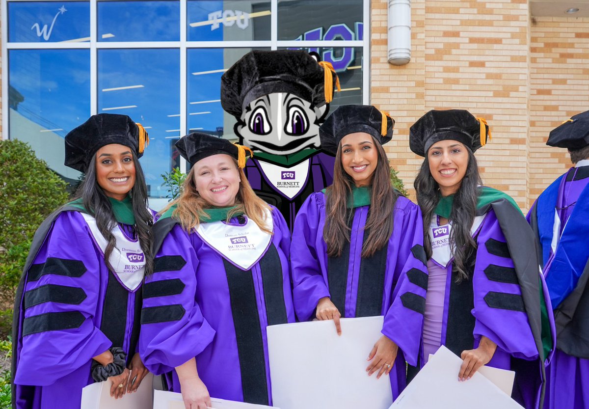 Flat SuperFrog is diving into the future of medicine! He’s hanging with students &amp; trying out the VR HoloAnatomy — he’s ready to become Dr. SuperFrog, M.D.! Help us reach our goal of 150 gifts this #TCUGivesDay! #TCUGivesDay

Make a Gift: bit.ly/3VX7x59