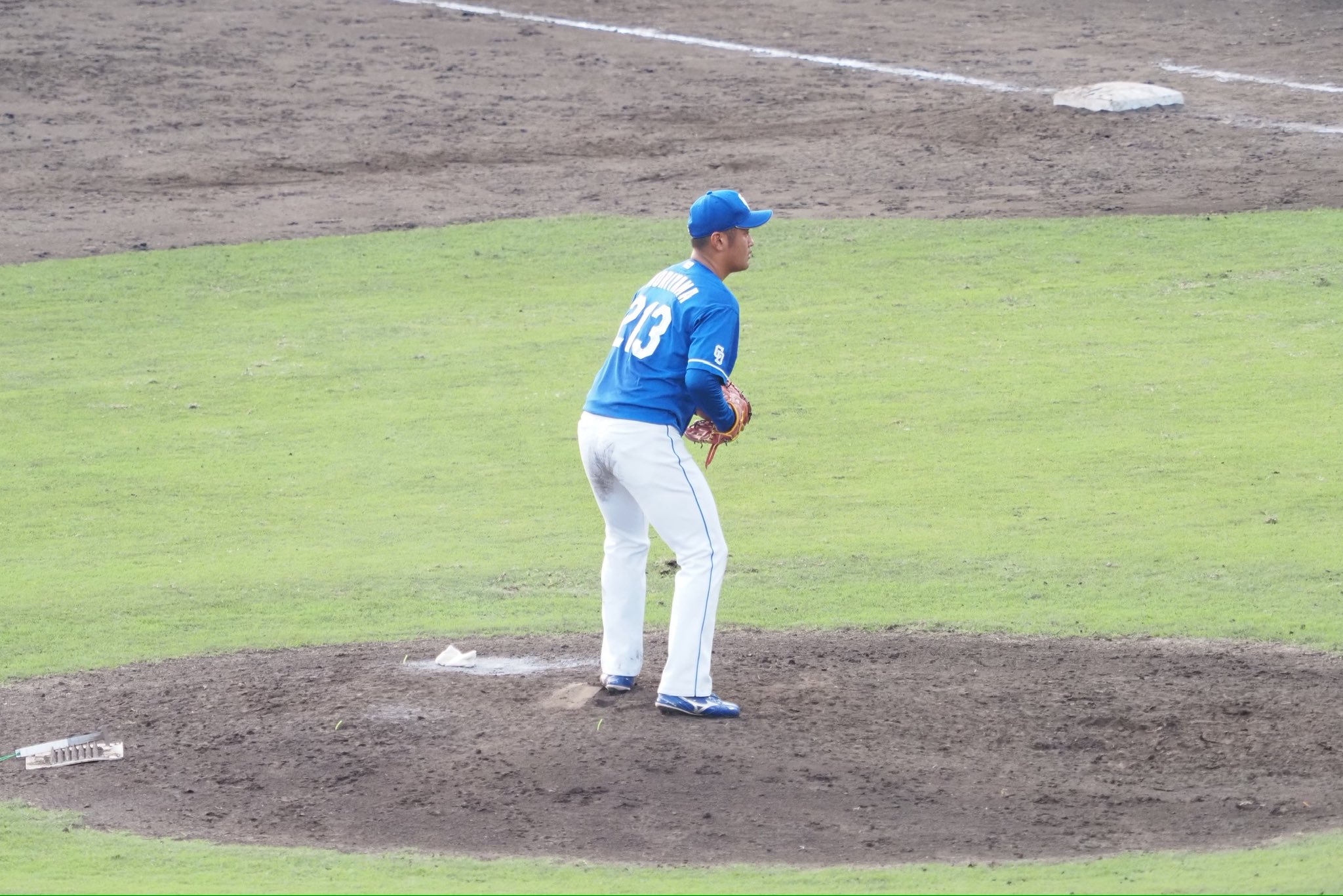森山暁生　中日ドラゴンズ　ループレ　直筆サイン　ジャージナンバー 213 森山 暁生 | 中日ドラゴンズオフィシャルグッズショップ