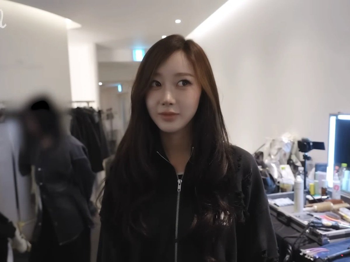 aeriminded's tweet photo. 🖤 https://t.co/7Q2dxJsXh4