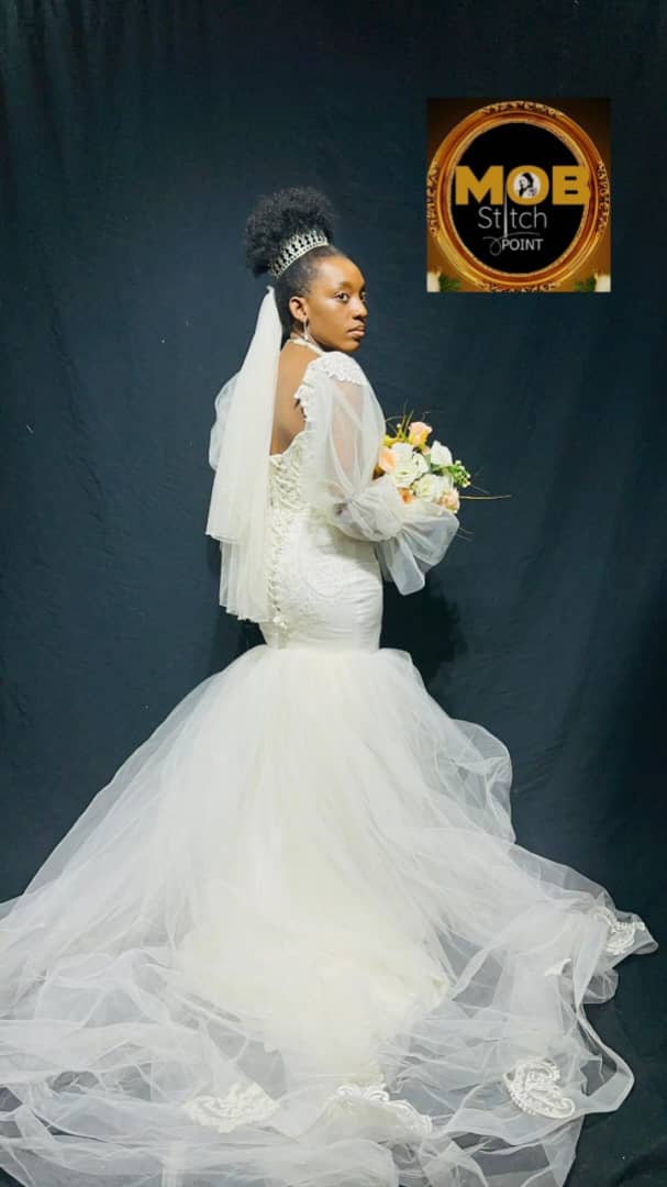 mobstitchpoint1's tweet photo. The wedding gown or dress... whether it is the silhouette, the  dramatic volume of a ballgown, the sleek elegance of a sheath, or the flattering curves of a mermaid cut, each and every style and design frame the moment, dictating the narrative of the brides' https://t.co/TNSbB2m4aD