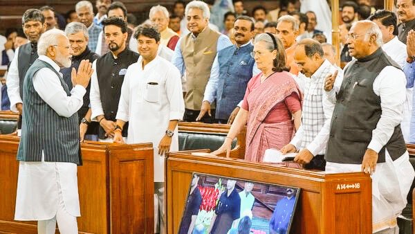 Thesawarnvoice9's tweet photo. Caste Census – BJP
NEET Reservation – BJP
SC/ST Act Amendment – BJP
73% Reservation Proposal in MP – BJP
85% Reservation Talks in Bihar – BJP

BJP turned out more unfaithful to the General Category than even Congress ever was.

#AntiGeneralCategoryBJP 🚨 https://t.co/F5TQkJTWeV