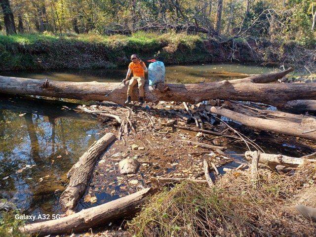 Join Keep Loudoun Beautiful (KLB) on Sunday October 19th, 2025 at 12:30 pm for the annual Cascades Trash Bash.  Registration required.

signupgenius.com/go/5080D4DA4A8…