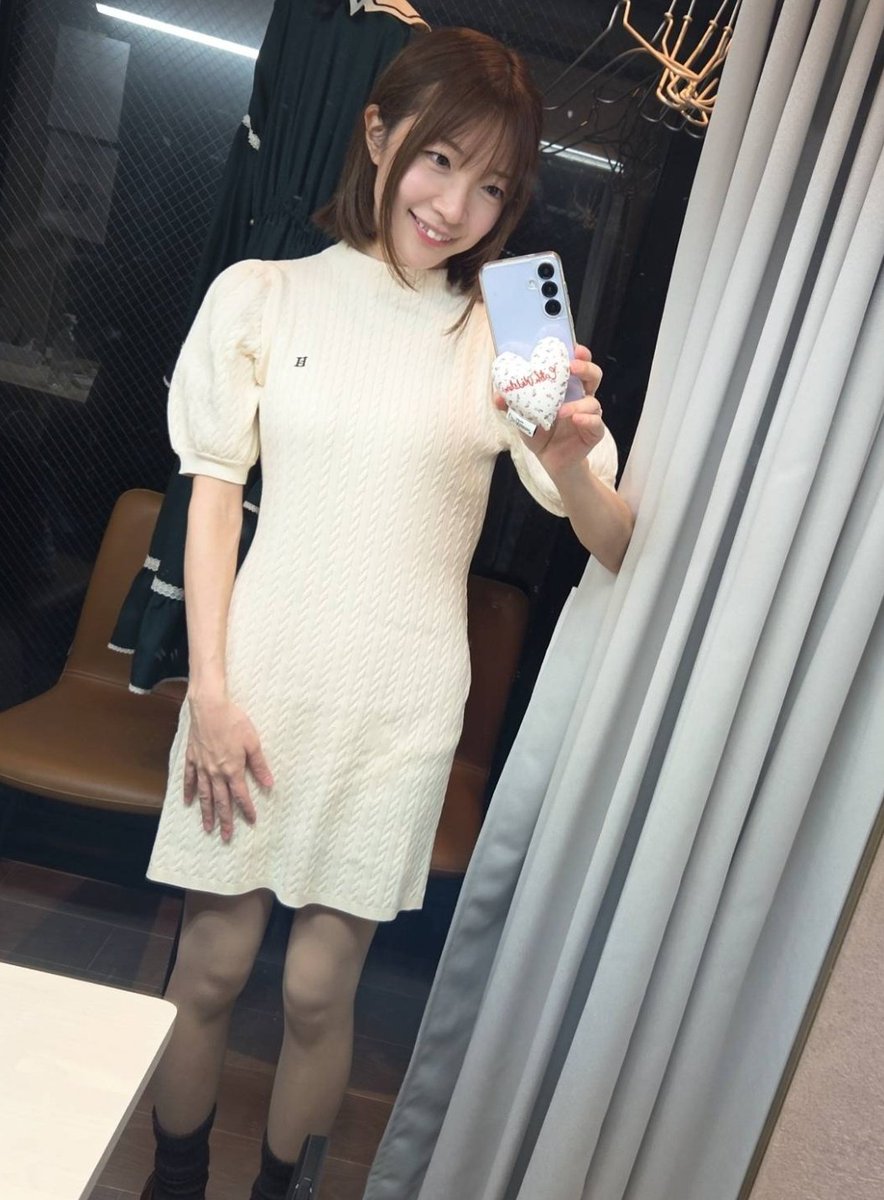 2025.10.8
神楽坂天窓ライブ🎹
ちょっぴり早いハロウィン秋冬セトリ🎃🎵
1.ハリーハリー⏰
2.サンタクロース🧑‍🎄
3.シネマ📽️
4.冬想い☃️
5.おとはと❤
En.ねたふり🛏️

本編は、○ーンテッドマンションみのあるかおりメイドで🦇✨
アンコールは私服で、全曲ピアノ弾き語りでお届けした深い秋の夜でした🌰