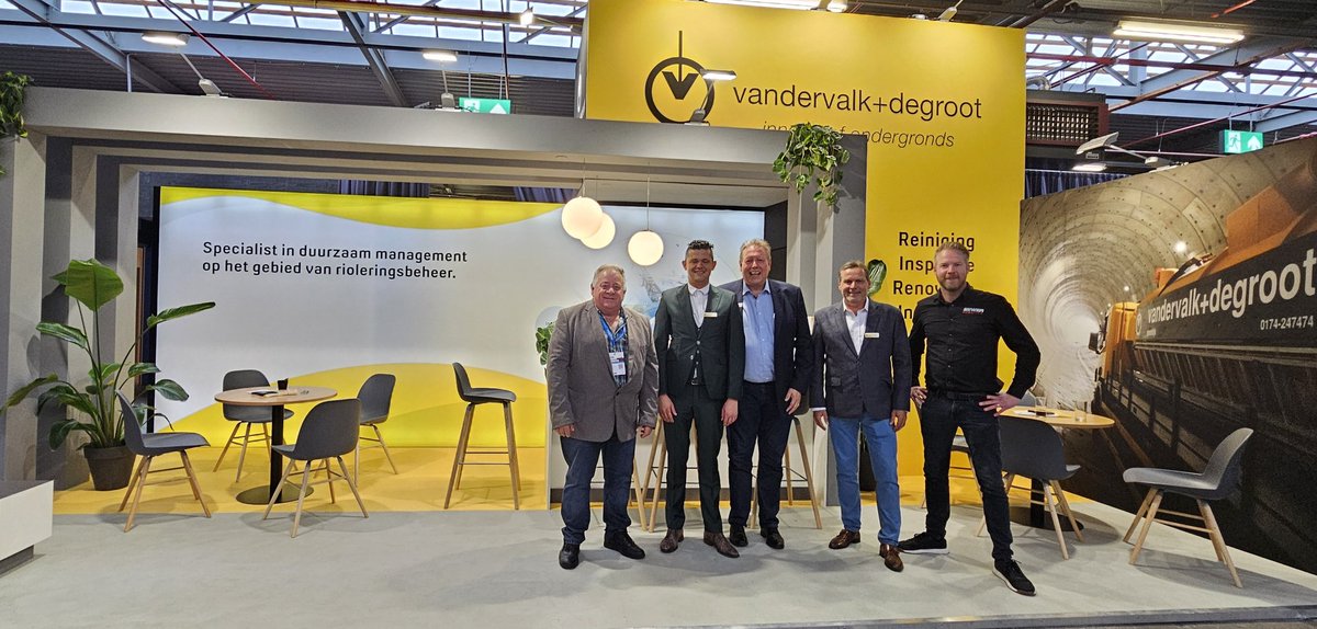 valkdegroot's tweet image. De eerste dag van de NSTT No-Dig dagen in congrescentrum Hart van Nederland in Nijkerk, zit er weer op. Morgen verwelkomen we u graag op onze stand met nummer 3.209 en uiteraard bij onze buitendemonstratie met de nieuwe waterjet. Aanmelden via no-dig-event.nl of de balie