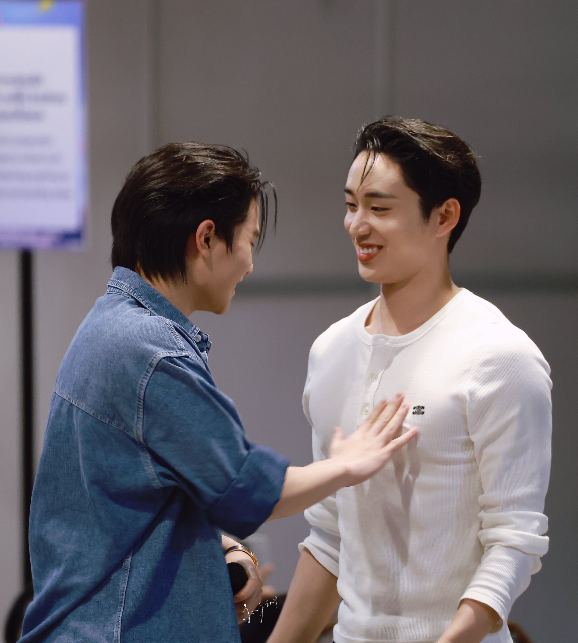 Est★Middle Riddle白Tシャツ　WilliamEst gmmtv WESLEY OFFICIAL T-SHIRT | WILLIAM EST WE MAGNETIC FANCON