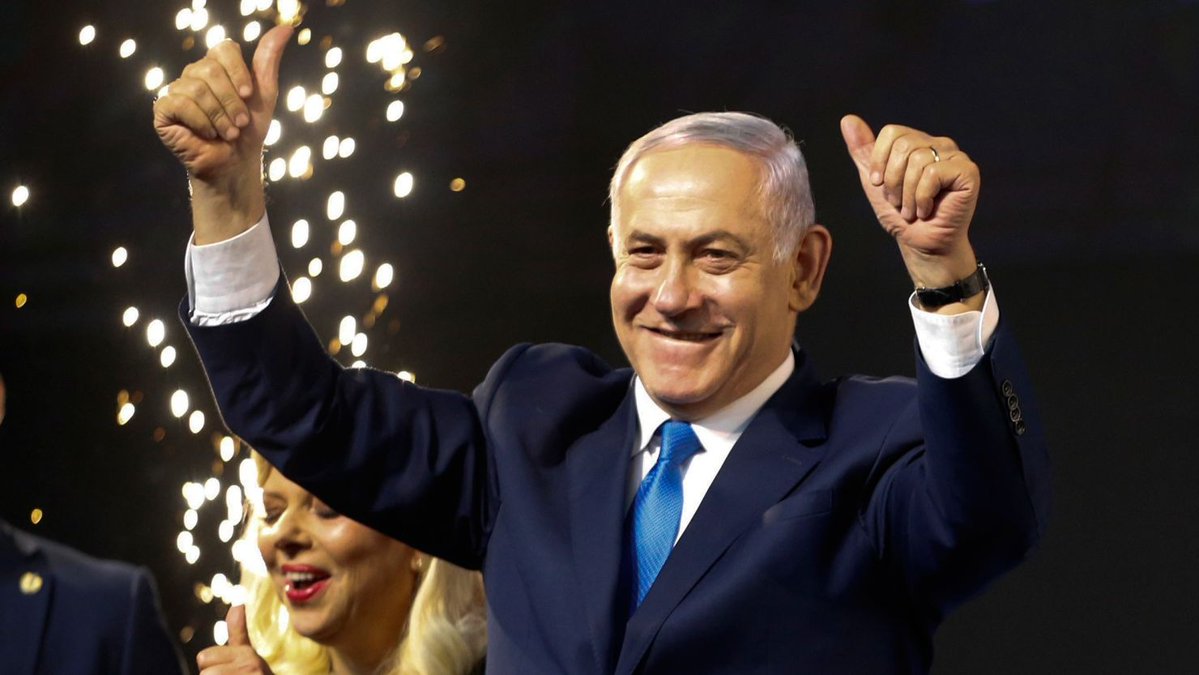 MarioNawfal's tweet image. 🇺🇸🇮🇱 AMERICA’S BIGGEST SUBSCRIPTION: $21.7 BILLION (AND COUNTING) FOR ISRAEL’S WAR IN GAZA

According to Brown University, the U.S. has funneled $21.7 billion in military aid to Israel since 2023, including a jaw-dropping $17.9 billion that year alone, the biggest check in the…