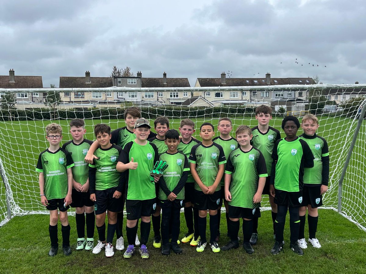 Our under 12s continue their fundraising for their trip to Barcelona 2026 in the Ashleaf Shopping Centre from 5pm to 9:30pm both tonight and tomorrow night. If you're in the area, drop in and support the lads 💚⚽