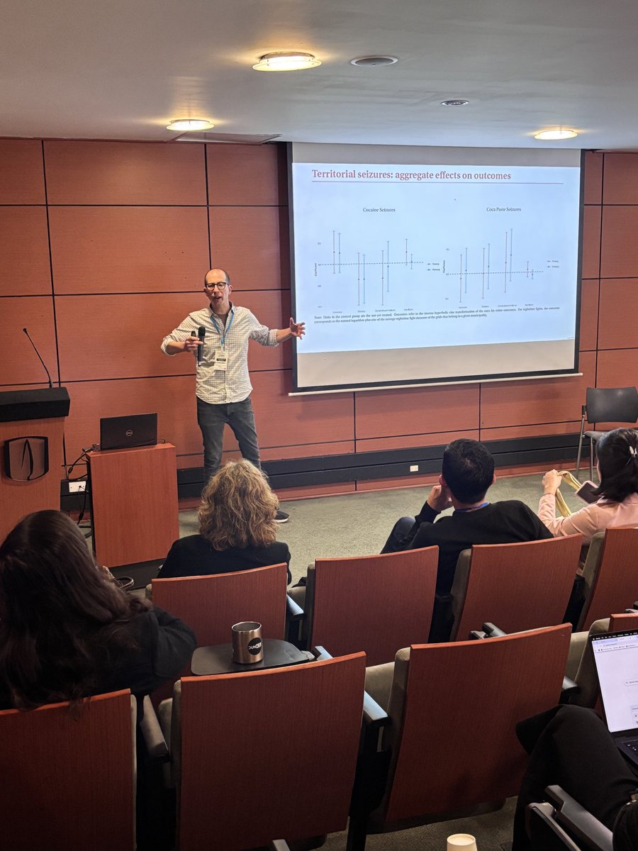 REDESDAL tweet media