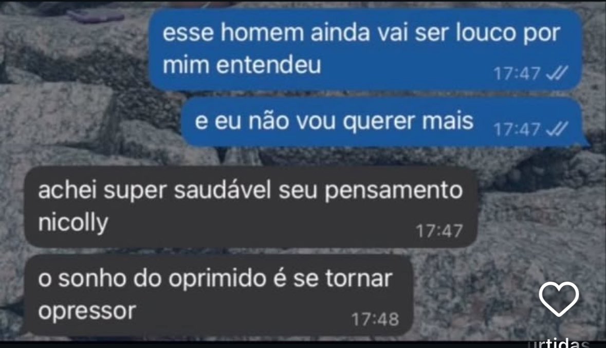 _debira's tweet photo. NUNCA funcionaria comigo, pq eu nunca não ia querer KKKKK o povo fala “eu nunca superei meu ex” e eu to tipo: gente, e isso existe? Se eu disser que superei UM dos meus ex já é muito RS eu sempre ia ficar meio “uuhm, vamo se beijar ne, pq nao?” Sla, tenho mt amor pra dar KKKrindo https://t.co/B6TOkwdW01