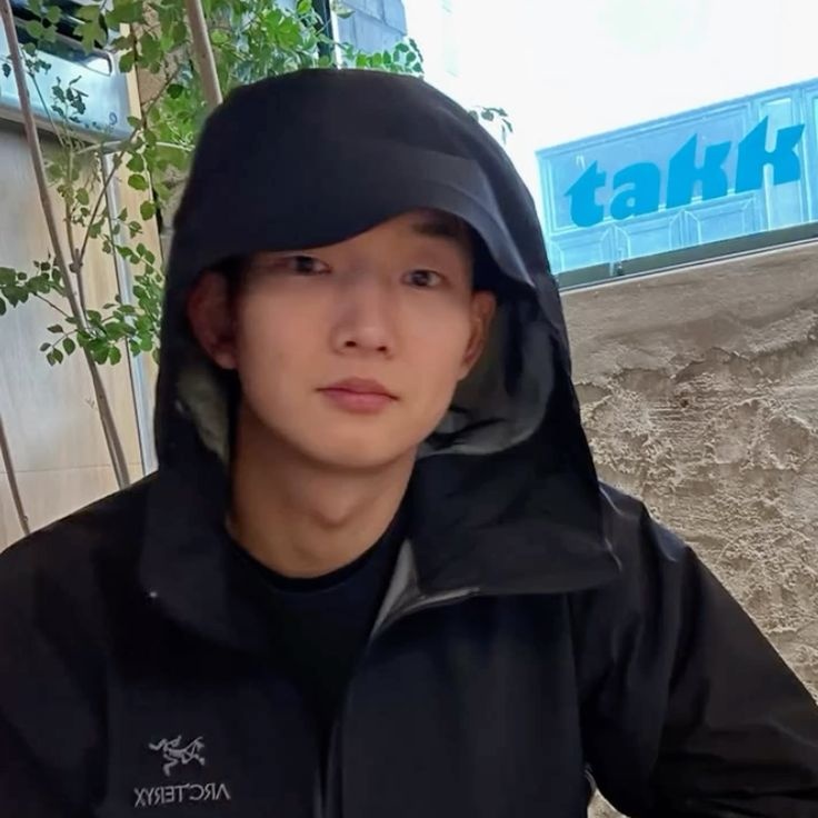 calcinhadoLars's tweet photo. #Mokha au onde:

Dongha e Seongmok são melhores amigos de infância, porém, Dongha não imagina que seu melhor amigo é apaixonado por ele.

Ou

Seongmok esconde a sua paixão por seu melhor amigo por não ser recíproco...ou é isso que ele pensa. https://t.co/UntgPvWMyB