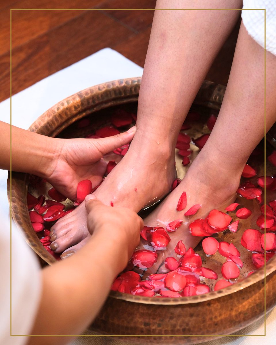ChandigarhTaj's tweet image. Escape to tranquility at The Spa, where luxury meets wellness. Your moment of peace awaits. Offer valid from October 8 to 22nd October.

For further details, please call: +91 8288020522

 #TajChandigarh #SpaExperience #LuxuryWellness #RelaxInStyle #WellnessWithTaj #TajMoments