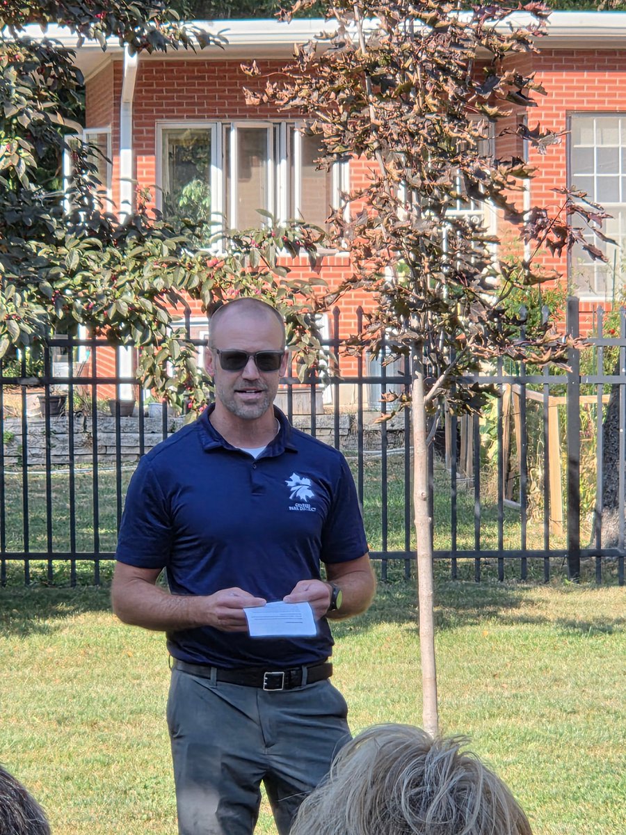 GeneseoParkDist's tweet photo. On Saturday a brief dedication of the Joni Beck Remembrance Path was held at Anderson Memorial Park.
The pathway features engraved pavers honoring past Park District Commissioners &amp; Foundation Board Members along with bricks purchased in memory of loved ones 
@FoundationGPD https://t.co/kLNakhzdkT
