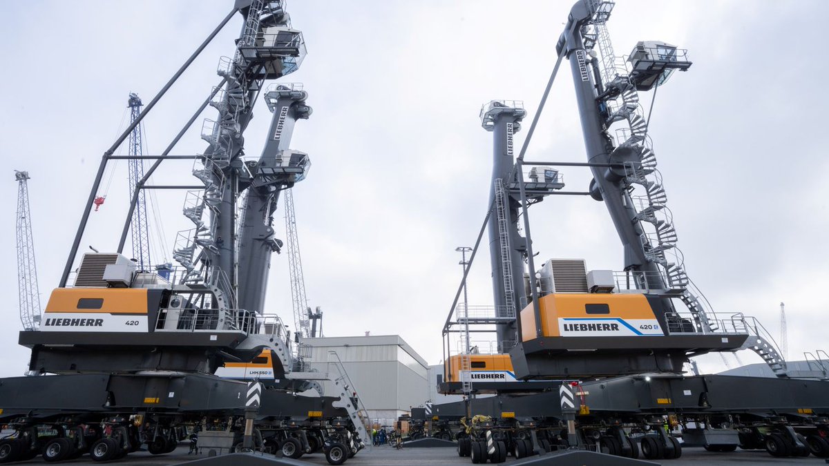 WorldCargoNews's tweet image. 🇮🇹 Liebherr equips Italian terminals with mobile harbour cranes: tinyurl.com/ews4vns6 
@LH_Maritime 
#CargoHandling #PortCranes #PortEquipment #Logistics #Ports #PortNews #WorldCargoNews