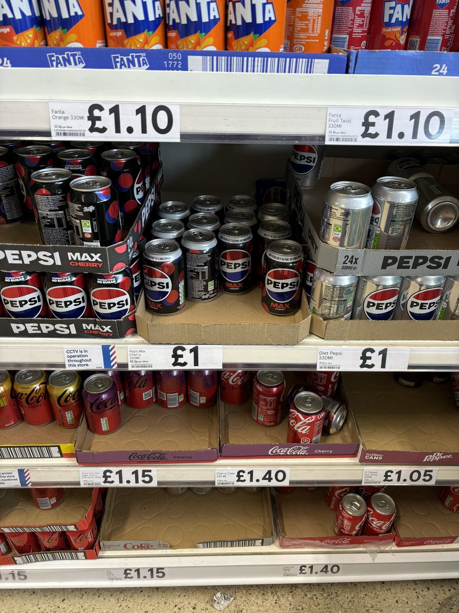 llilyxx's tweet photo. @PepsiUK I think you ought to have a little chat with @Tesco about selling multi pack cans individually!!! https://t.co/uuMZWOsfiL