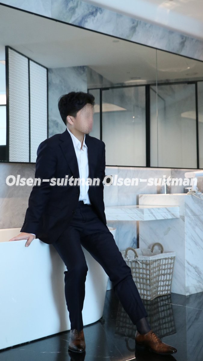 Olsen_Suitman tweet media