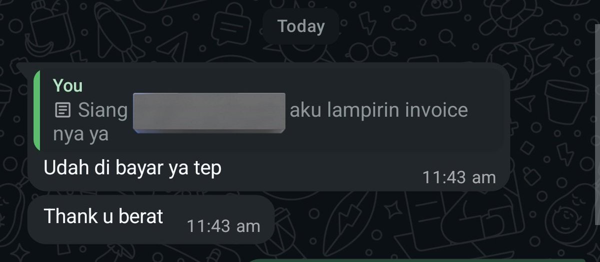 urfavoritenemy_'s tweet photo. april aku hopeless, takut visa ga approved, ga bs beli tiket, dan ga punya uang jajan. oktober aku lulus ujian,bisa beli tiket PP pake SQ, uang jajan H-5 berangkat ud cair. 

makasi berat @lailadimyati 
kala itu kata kata mbak Laila sangat sangat aku tempel dikepala. https://t.co/RXmcQhID0Y