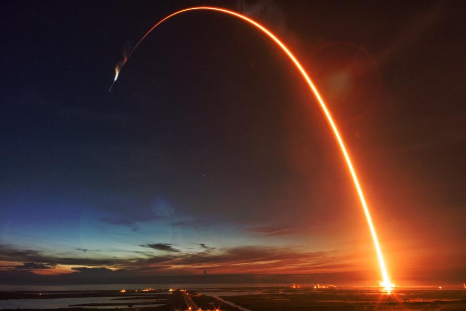 AlphaSenseInc's tweet image. Anyone can build an AI that sounds smart. The real challenge is building one you can trust when decisions and reputations are on the line.

That’s what drives AlphaSense — as our latest coverage in @Forbes shows. Hitting $500M ARR shows we’re solving real problems for real…