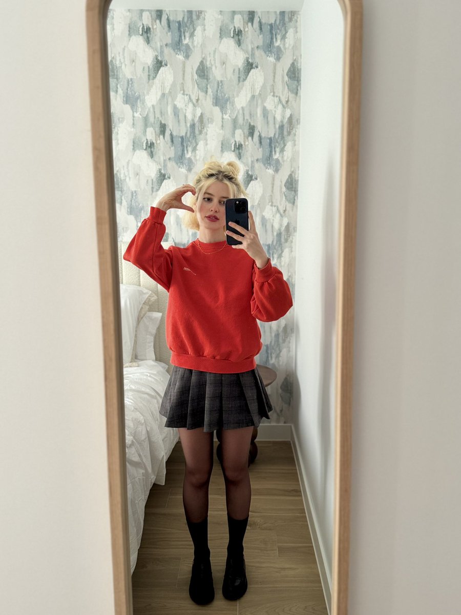 borniebb's tweet photo. My sushi is next level ✨✨
#schoolteens #webcam #nsfwtwt https://t.co/9jl8vC1iow