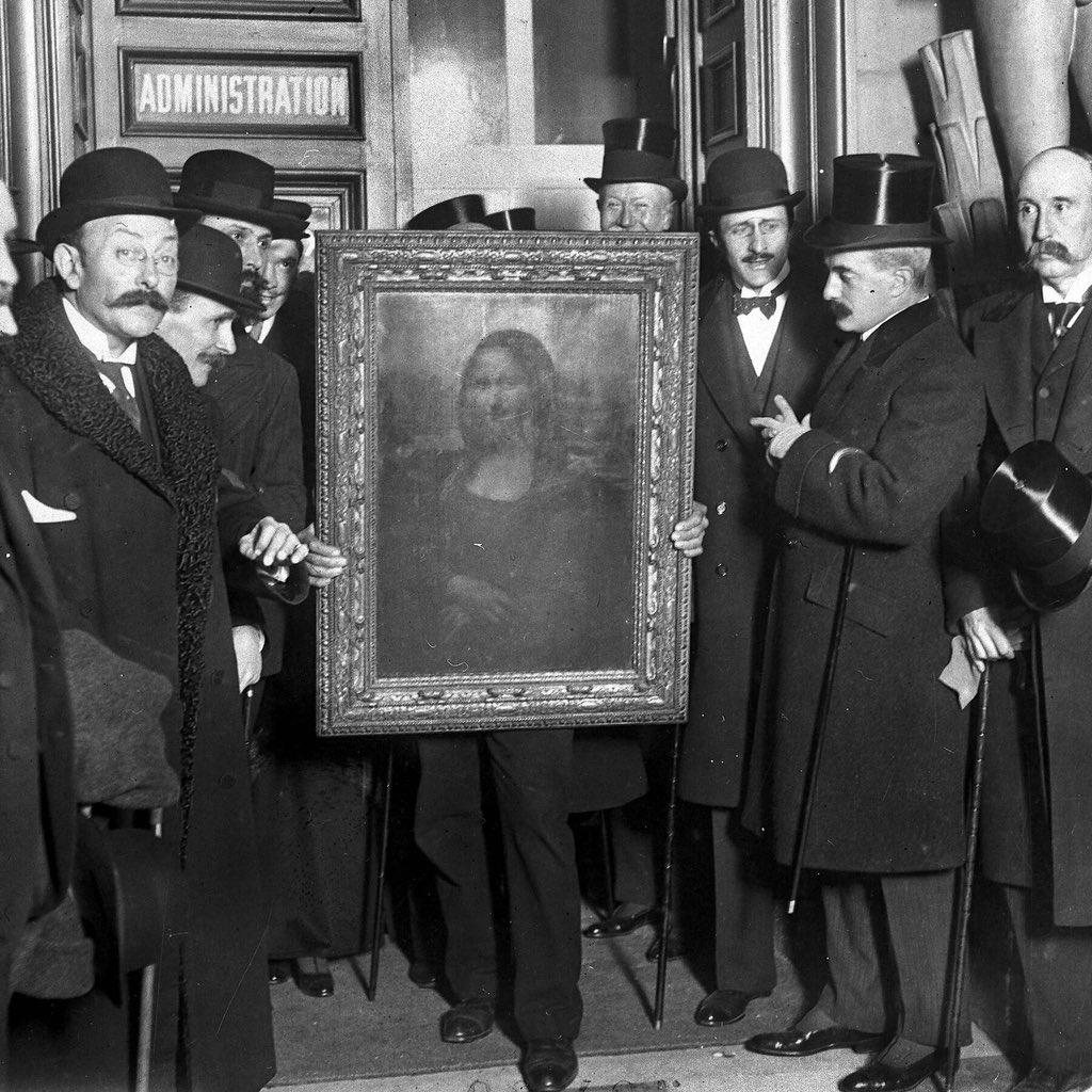 Italian art thief Vincenzo Peruggia, famous for his 1911 theft of the Mona Lisa, dies in Saint-Maur-des-Fossés, France, on his 44th birthday. 

While working at the Louvre, Peruggia simply lifted the Mona Lisa off the wall and hid it behind the wall, and after closing time, he