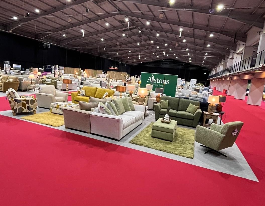 alstonssofas's tweet photo. Day 1 of the Minerva Show is nearly wrapped up, and what a fantastic start it’s been! We have loved catching up with our customers and sharing our brand new Tasman Sofa. 
We cannot wait to see even more of you tomorrow for Day 2! 👍

#minerva #autumnfurnitureshow #alstons https://t.co/coGsleOi3H