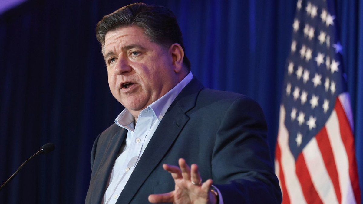 🚨NEW: Donald Trump has called for the arrest and imprisonment of Illinois Governor JB Prtizker for not supporting ICE and his immigration policy.

RETWEET if you stand with <a href="/JBPritzker/">JB Pritzker</a> against Trump!