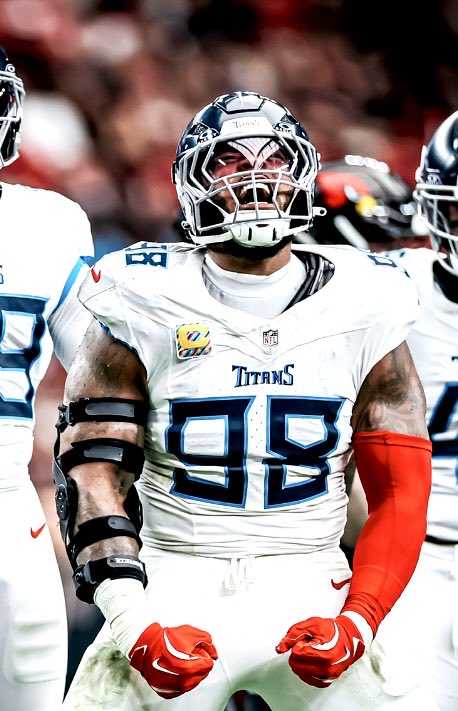 jwyattsports's tweet photo. 🧊 BRITCHES REPORT 🧊: The @Titans will be decked out in all white — white jerseys, white britches and all white socks — in Sunday’s game at the @Raiders. 🥶 https://t.co/h9BD016F7Y