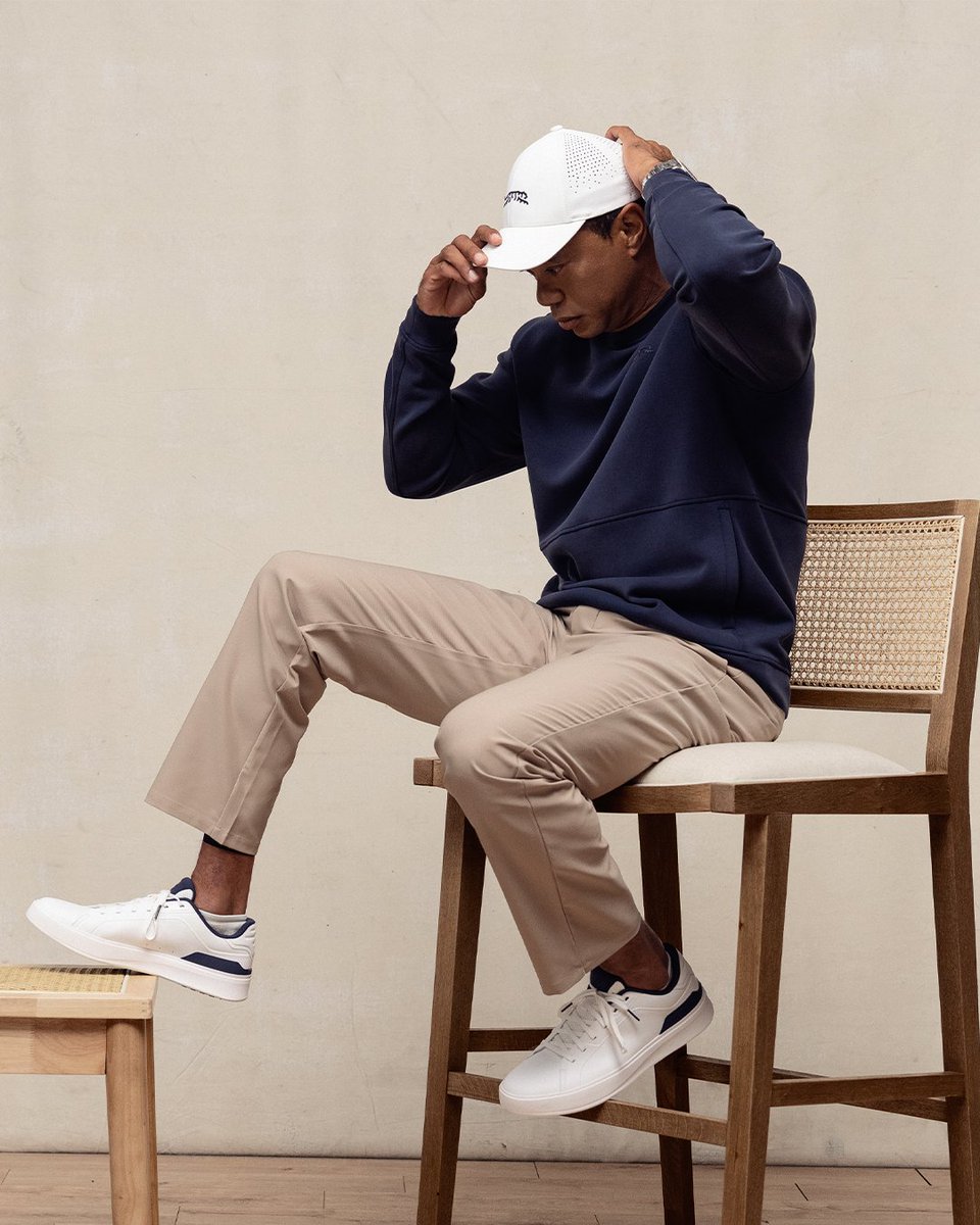 SUN DAY RED tweet media