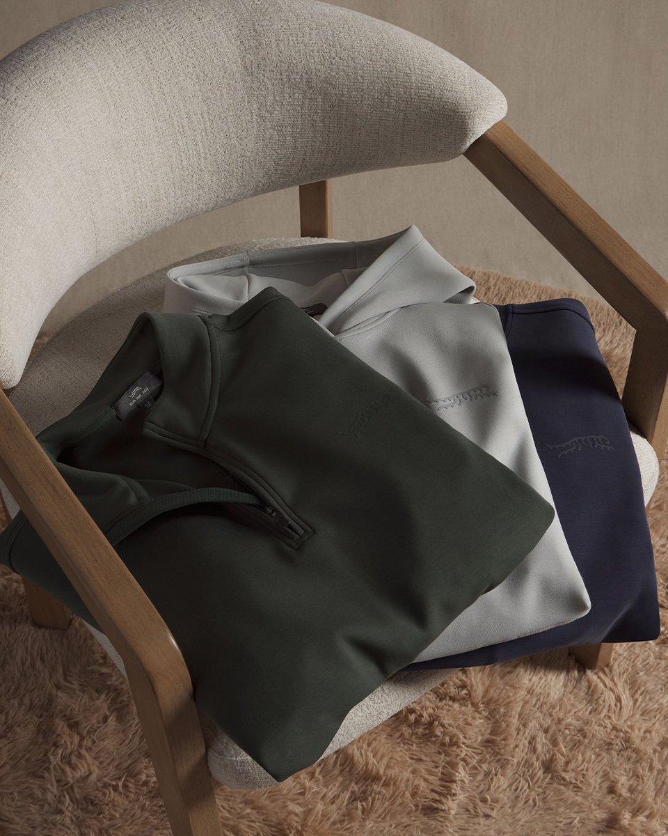 SUN DAY RED tweet media