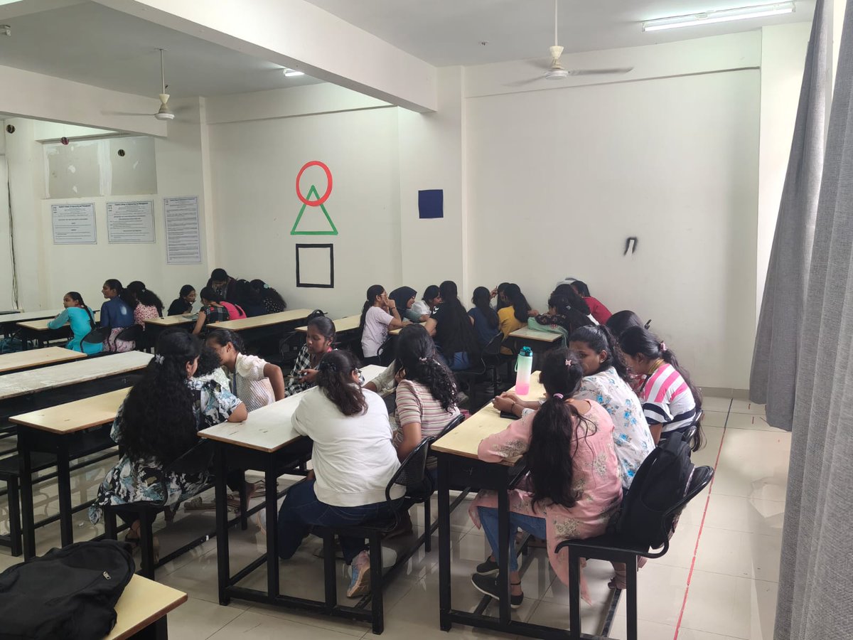 gcem_cse's tweet image. ⏳ Tick-tock, teamwork on the clock!
The Time Management Olympics brought energy, precision, and fun as students raced against time to conquer productivity challenges! 🧩🔥
#TimeManagementOlympics #Teamwork #ProductivityChallenge #CSEDept #IEEEGCEM #SmartLearning #FunAndFocus
