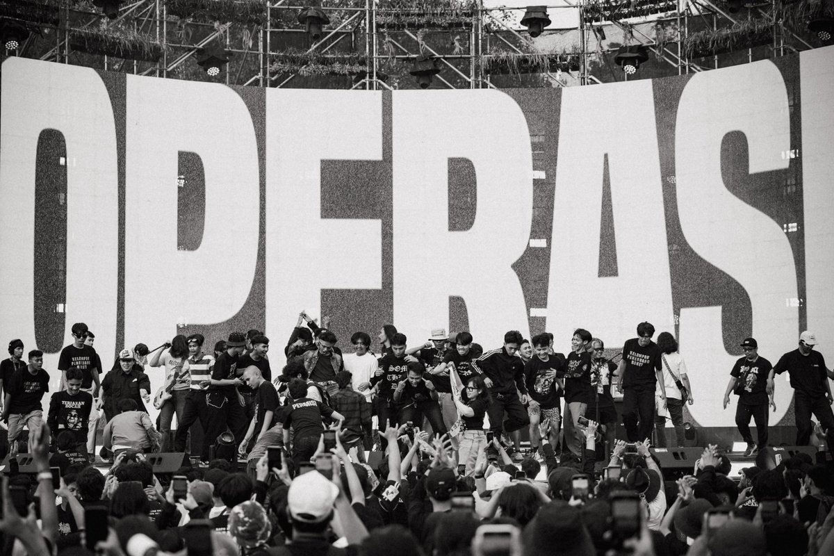 Terry, tengkyu dan sorry <a href="/SynchronizeFest/">Synchronize Festival</a>