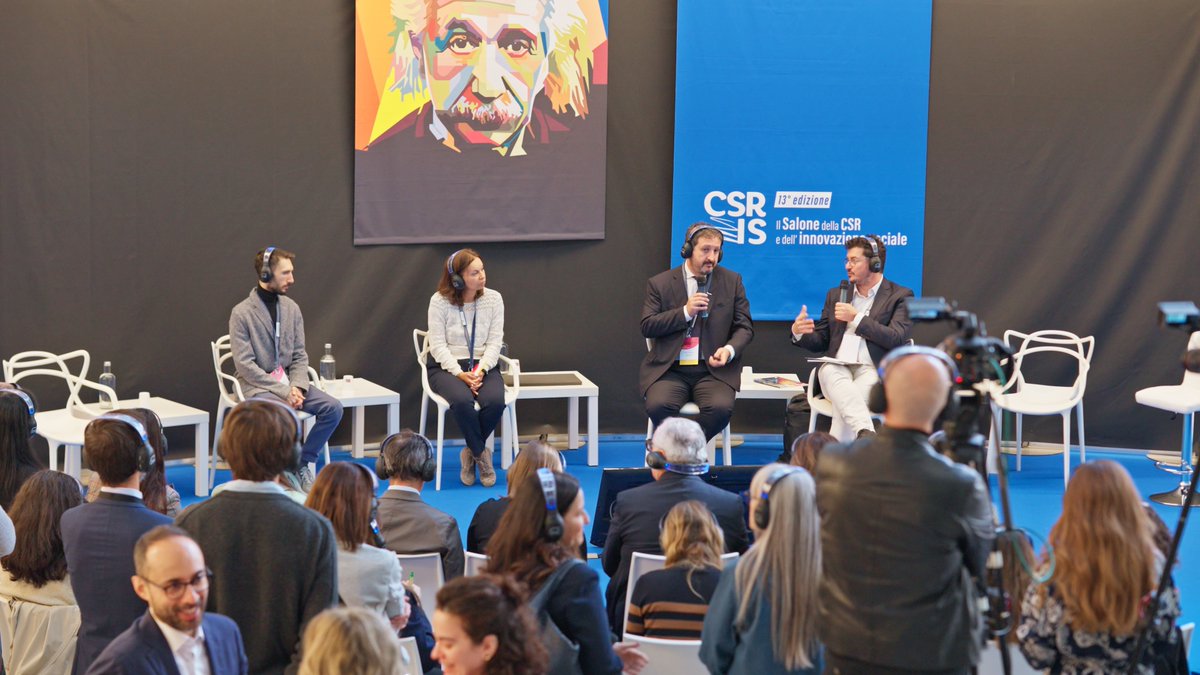 ReteClima's tweet image. Si è appena conclusa la prima giornata del #SalonedellaCSRIS, e siamo entusiasti dei confronti che sono emersi. Inoltre, si è tenuto il nostro talk “Dalla decarbonizzazione alla Nature Positive Strategy: dalla valutazione, all’azione, al monitoraggio, alla rendicontazione”.