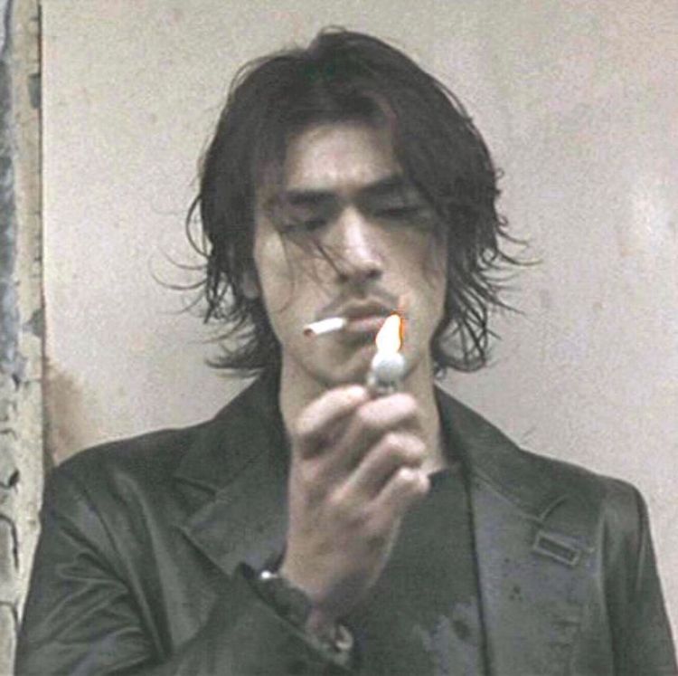 taesdawn26's tweet photo. takeshi kaneshiro in returner (2002) https://t.co/UB7FVhpBEc