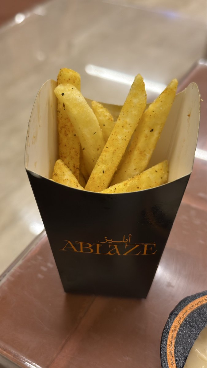 The BurgerHolic tweet media