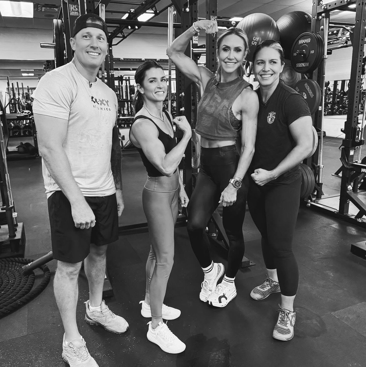 LaraLeaTrump's tweet image. Heck of a morning doing the Pete &amp;amp; Bobby Challenge (100 pushups and 50 pull ups in under 10 mins) with this group of badasses! Tune in to @MyViewFNC on @foxnews this Saturday at 9pm to see who came out on top!! 🏆💪🏽🏋🏼‍♀️ (PS - we missed you @secwar &amp;amp; @seckennedy 🇺🇸)