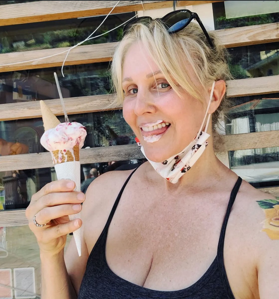 Is that something on my face? Mmmm gelato😋😉🥰💞