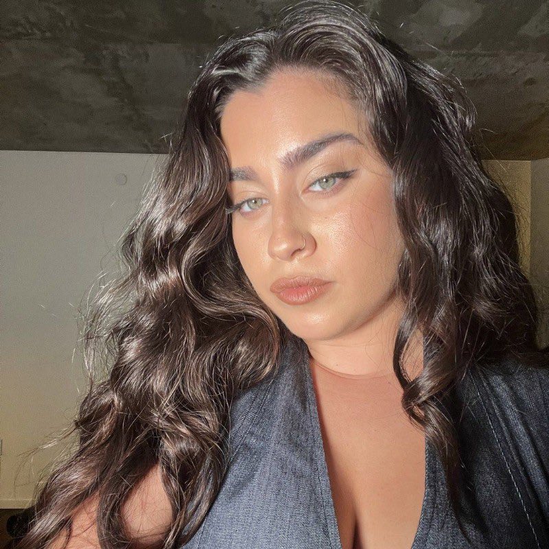 5HFrance's tweet photo. PHOTO: Nouvelle photos de profile de Lauren sur Snapchat et Tiktok. https://t.co/OPgUVnCoqV