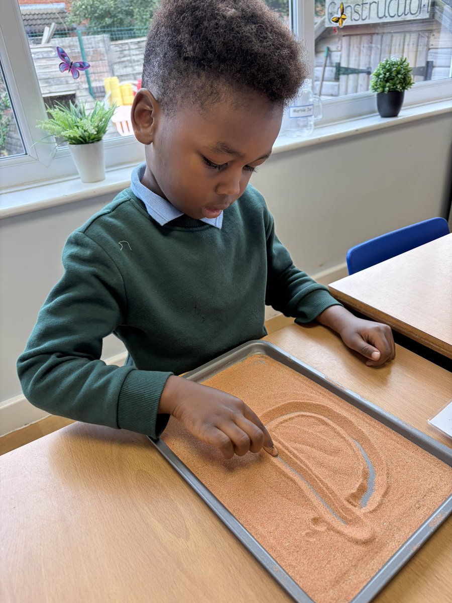 YRBGStPeters 🌈 tweet media