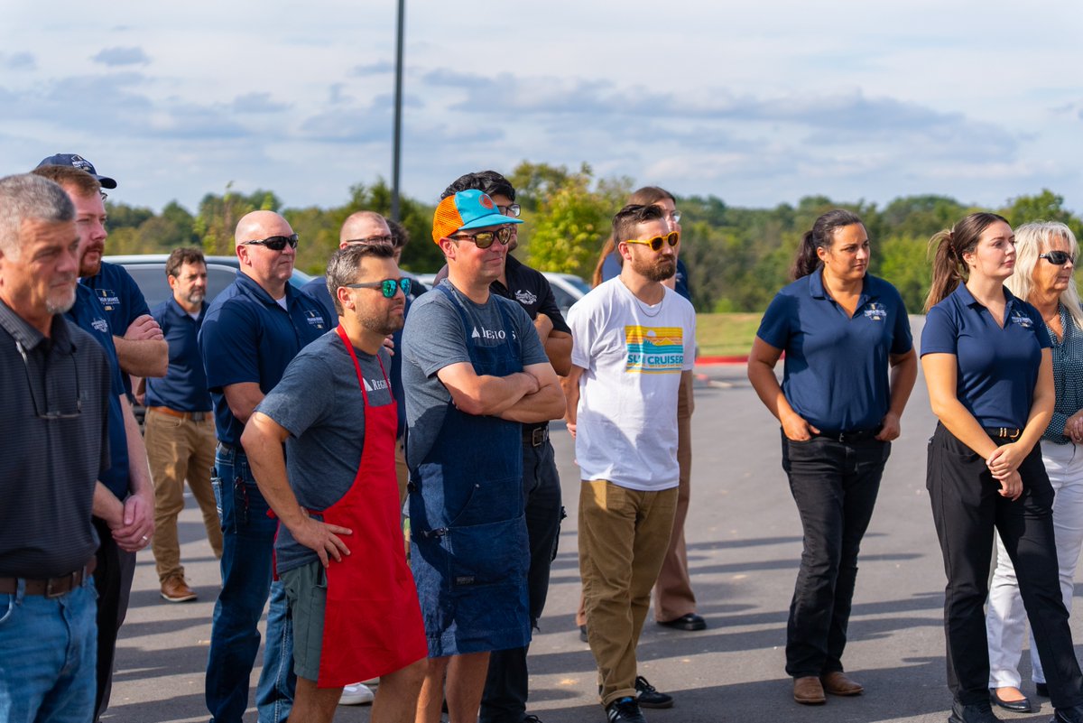 SpringdaleCofC's tweet image. 🎉 Premium Brands NWA Opens New Headquarters in Springdale! 🎉
Located in the industrial district in northeast Springdale, the beverage distributor’s state-of-the-art, 117,500-square-foot headquarters marks an exciting step forward for the company and our business community.
