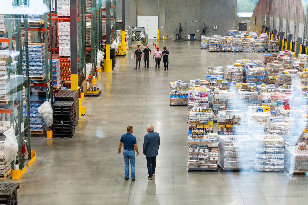 SpringdaleCofC's tweet image. 🎉 Premium Brands NWA Opens New Headquarters in Springdale! 🎉
Located in the industrial district in northeast Springdale, the beverage distributor’s state-of-the-art, 117,500-square-foot headquarters marks an exciting step forward for the company and our business community.