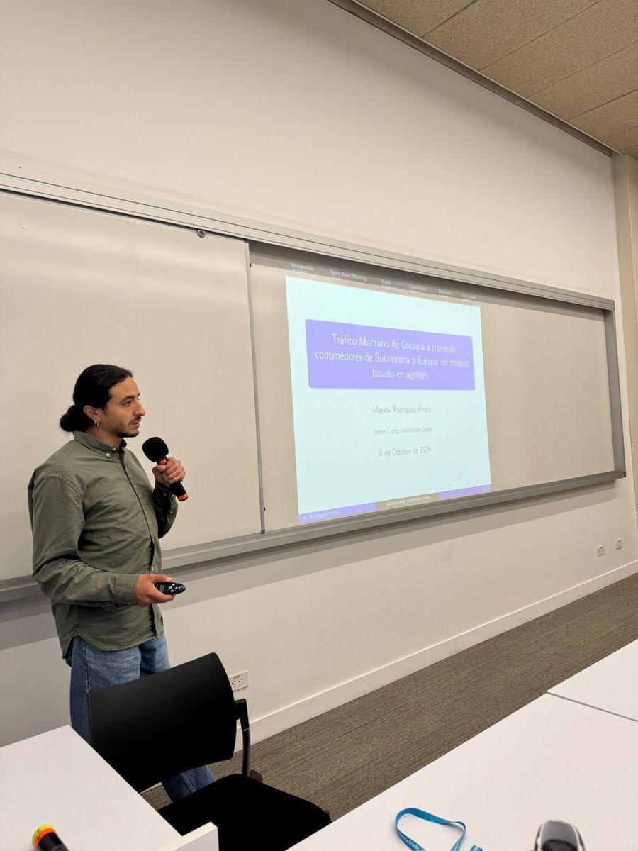 REDESDAL tweet media