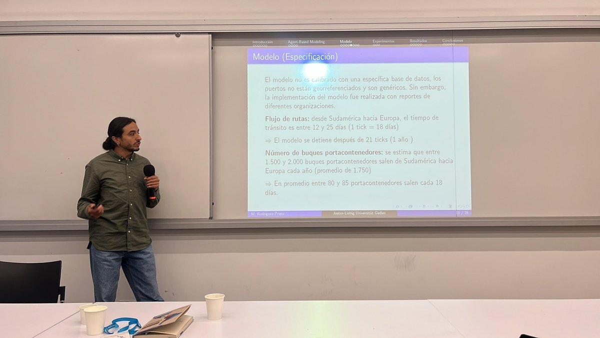 REDESDAL tweet media