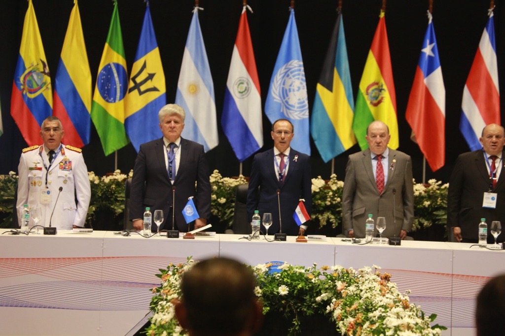 Agradecemos al Ministro de Defensa Nacional y Presidente Pro-Tempore de la #RELACOPAZ, el Sr. González Cañete, por acoger la 3ª Conferencia de América Latina y el Caribe sobre las operaciones de paz #ALCONU. Nuestra profunda gratitud a #Paraguay y a la región por su firme apoyo