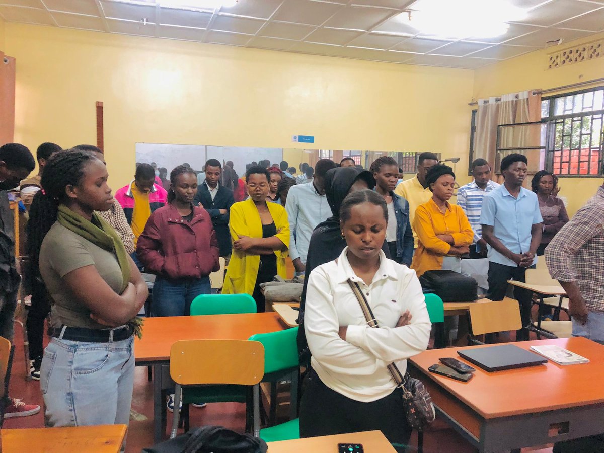rwota_su's tweet photo. 📢Yesterday, occupational therapy students at @Uni_Rwanda held a successful meeting where key decisions were made to strengthen our Association. We explained what #RWOTASU is, its purpose, and the benefits of being a member including being directly connected to @SPOTRwanda https://t.co/A6WqN357eZ