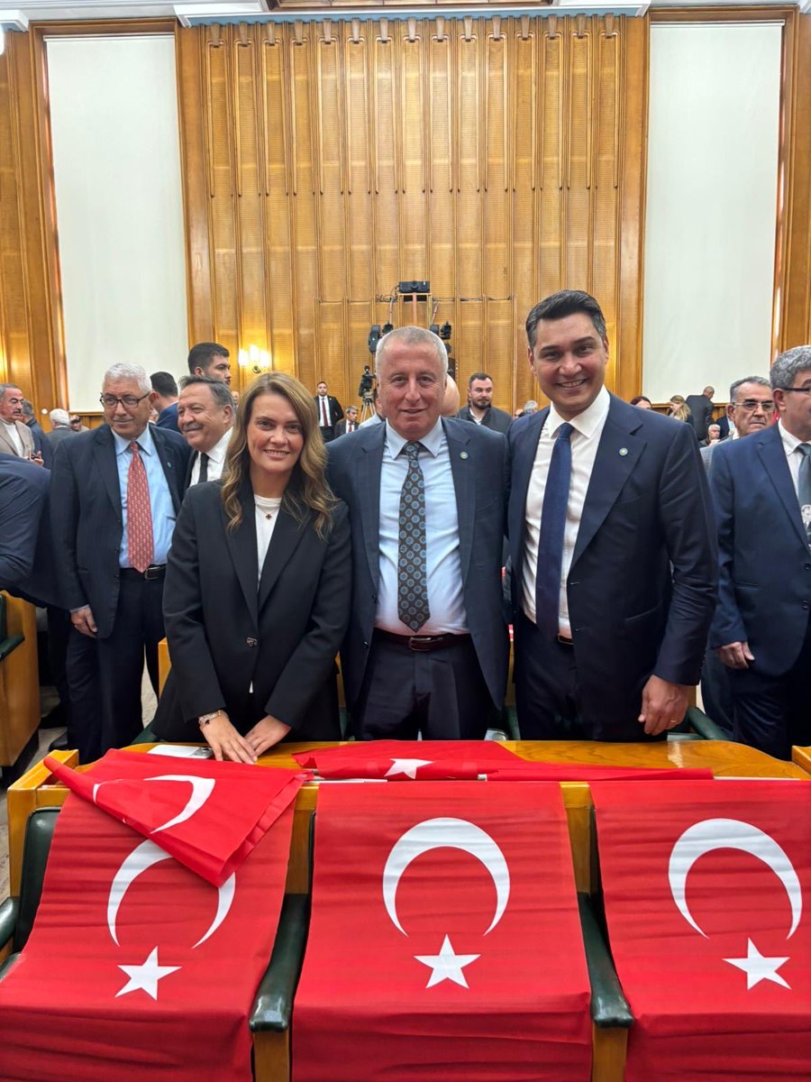 Gazi Meclisimizde; 
Genel Başkanımız Sayın Müsavat Dervişoğlu liderliğinde grup toplantımızı gerçekleştirdik.

Türk Milletinin değerlerini, aziz şehitlerimizin hatırasını ve Meclisimizin onurunu son nefesimize kadar savunmaya devam edeceğiz. 🇹🇷