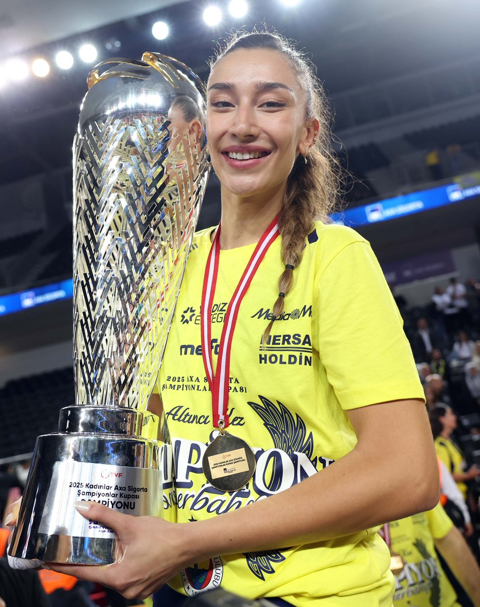 gibbybaris's tweet photo. 🏆 Hande Baladın https://t.co/15vWe9cGzf