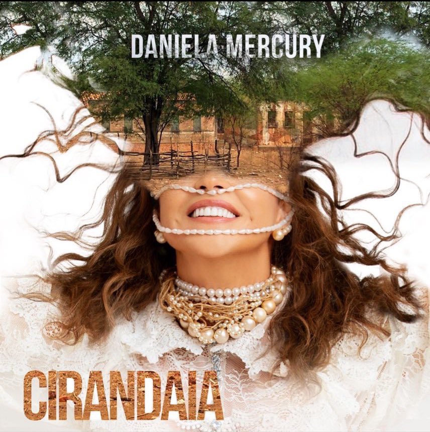 Ulysses_Artista's tweet image. HOJE É DIA DO NORDESTINO e a gente só aguardando o lançamento! @danielamercury  Dia 17 tem  Álbum Novo, Enfim algo para acabar o trauma com esse número hahaha! #DanielaMercury  Daniela Mercury