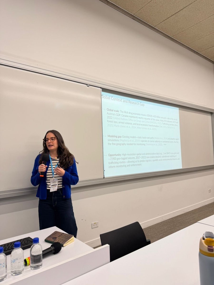 REDESDAL tweet media